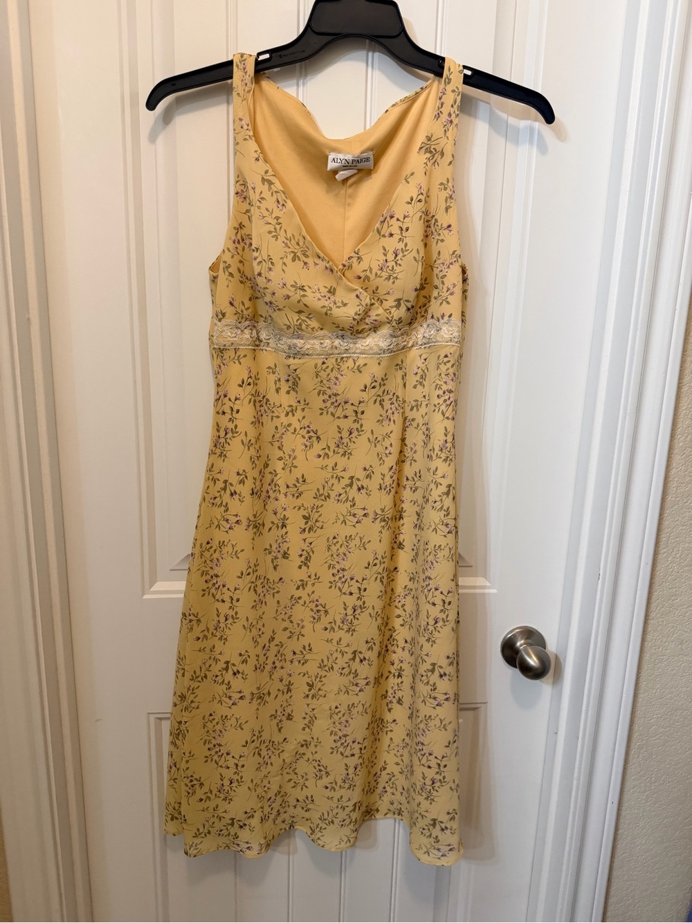 Alyn Paige Yellow Floral Lace-Trim Midi Dress